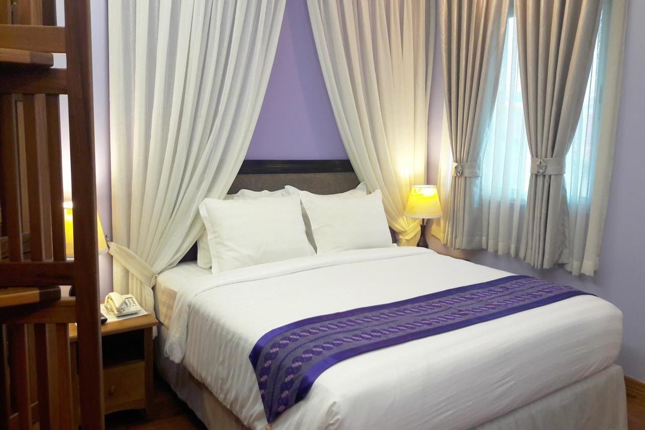 Grand Laurel Hotel Янгон Экстерьер фото